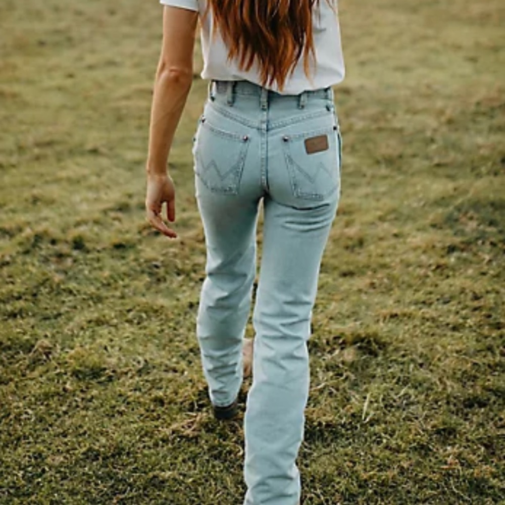 Wrangler Cowboy Cut High Waisted Women’s Jeans